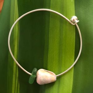 Pretty island wear bracelet from Kauai